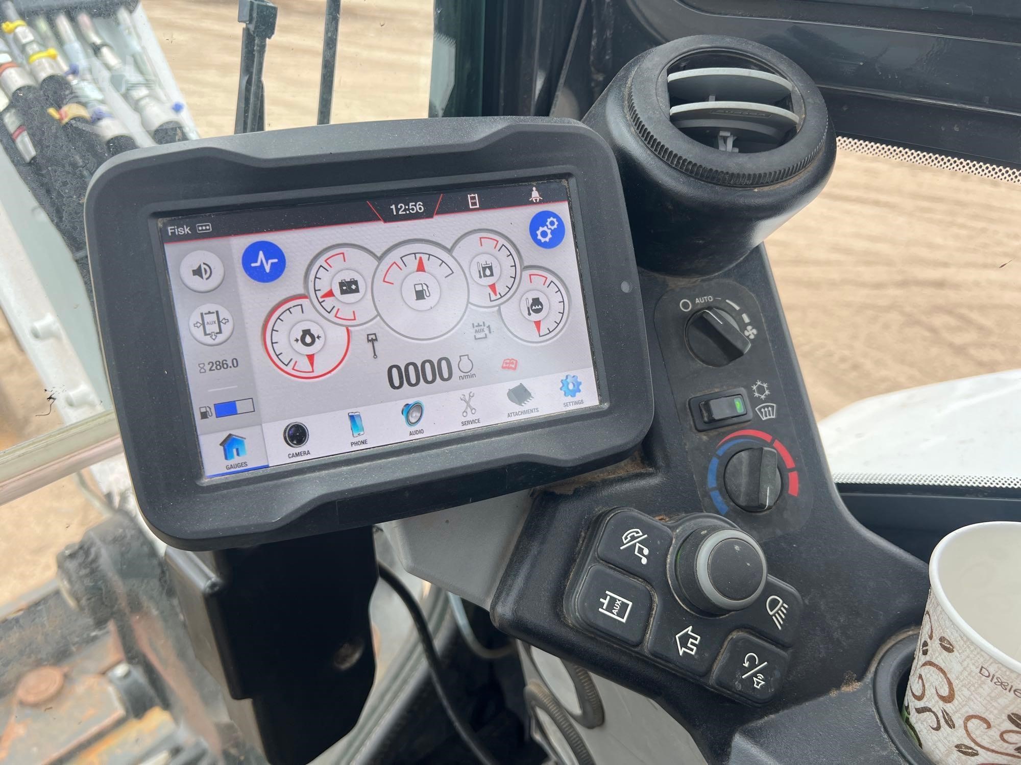 2022 Bobcat E50